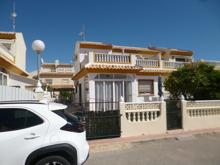 Image No.5-3 Bed Property for sale