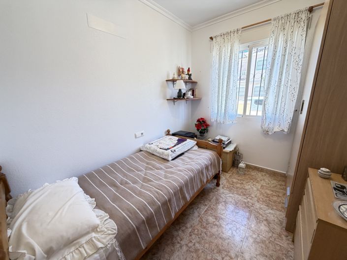 Image No.8-3 Bed Property for sale