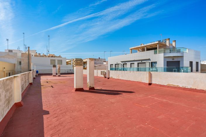 Image No.35-2 Bed Apartment for sale