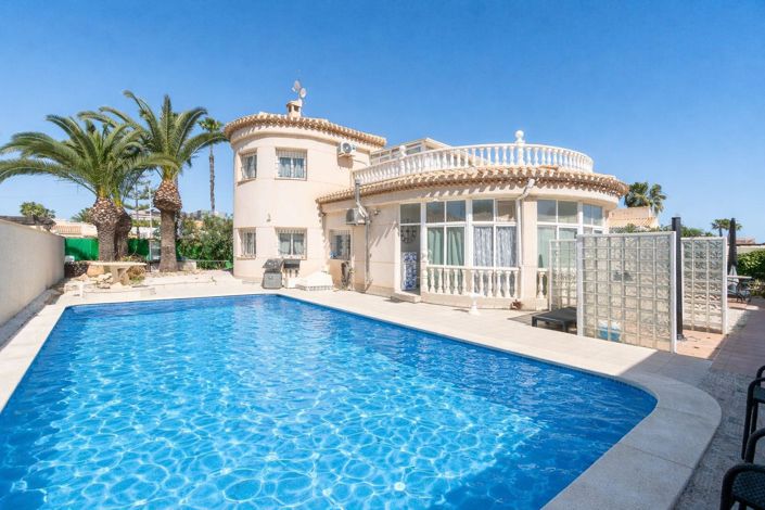 Image No.44-3 Bed Villa for sale