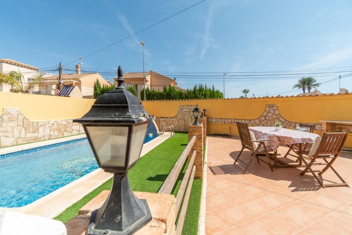 Image No.20-5 Bed Villa for sale