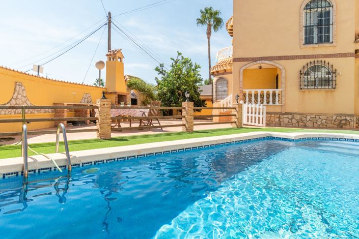 Image No.21-5 Bed Villa for sale
