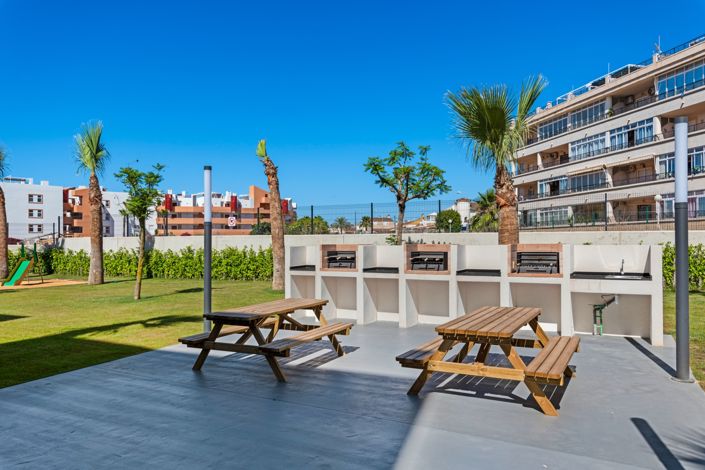 Image No.37-3 Bed Apartment for sale