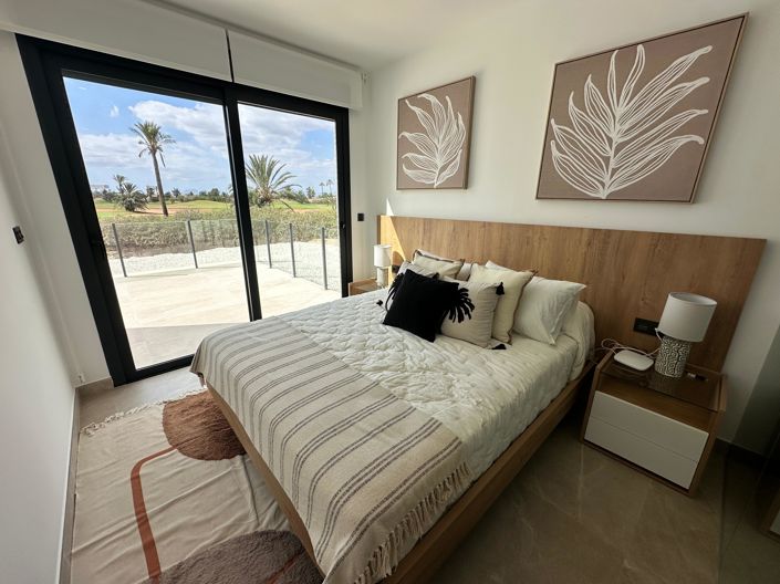 Image No.15-2 Bed Apartment for sale