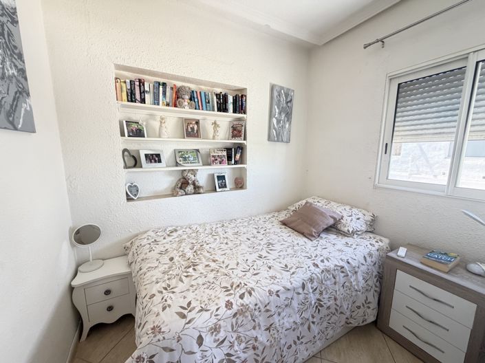Image No.11-3 Bed Townhouse for sale