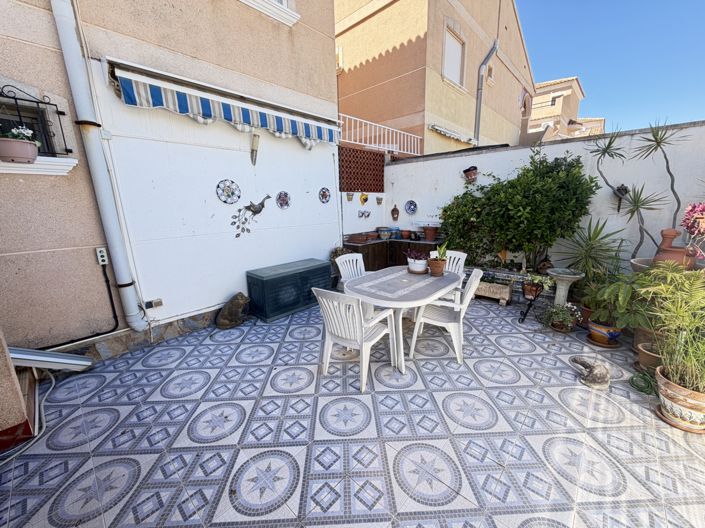 Image No.23-2 Bed Apartment for sale