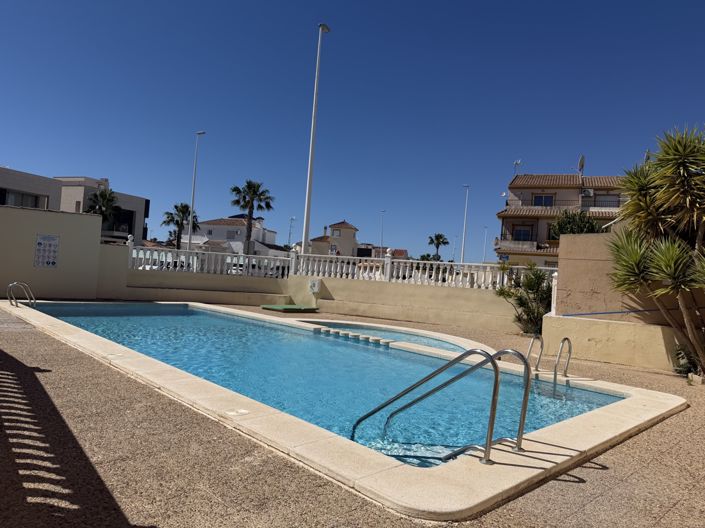 Image No.25-2 Bed Apartment for sale