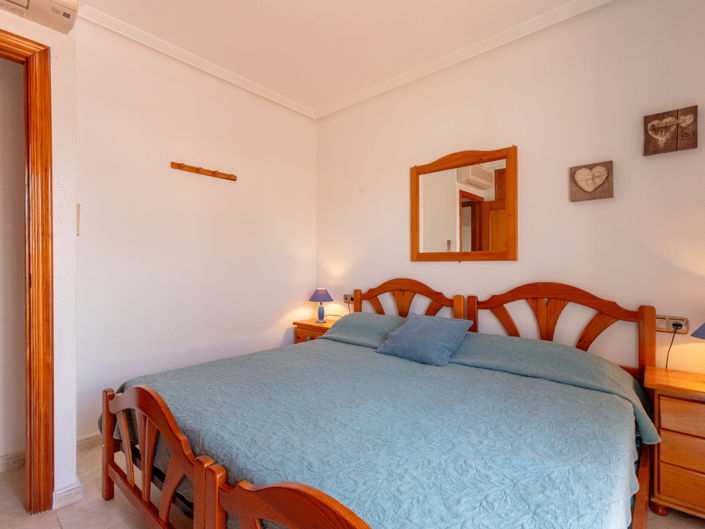 Image No.22-2 Bed Property for sale