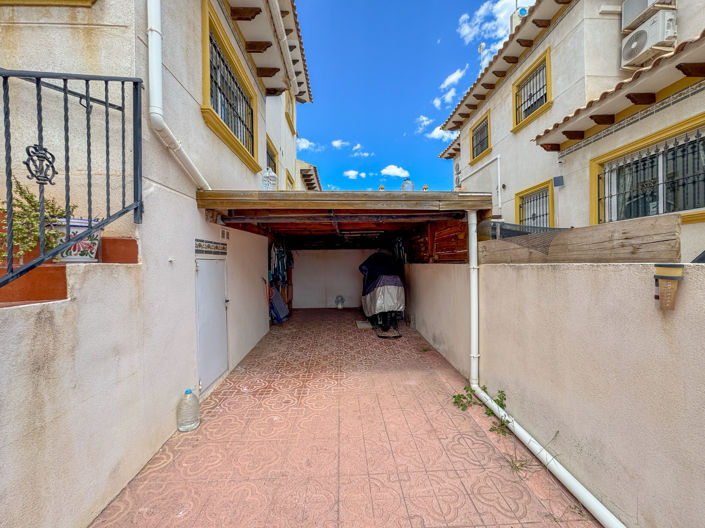 Image No.30-2 Bed Property for sale
