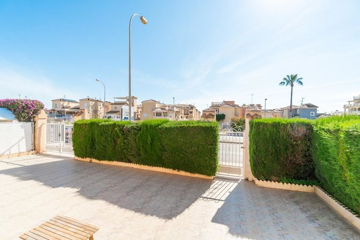 Image No.7-3 Bed Property for sale