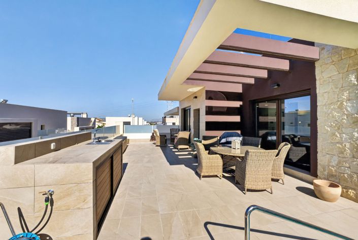 Image No.23-3 Bed Villa for sale
