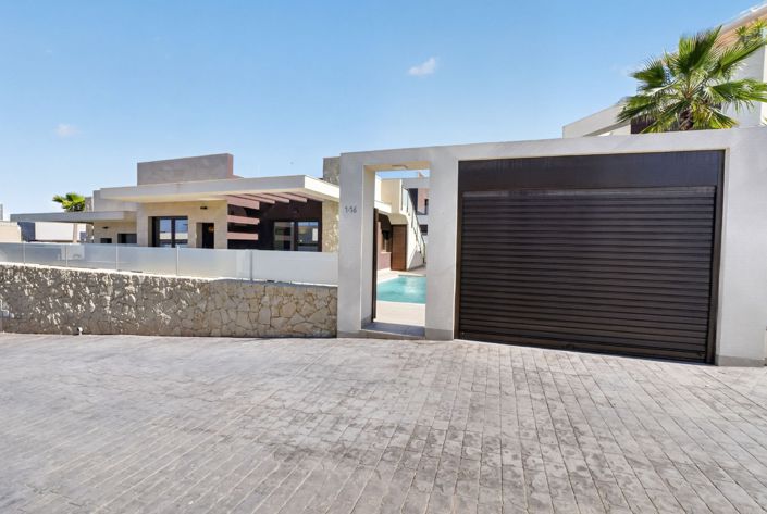 Image No.27-3 Bed Villa for sale