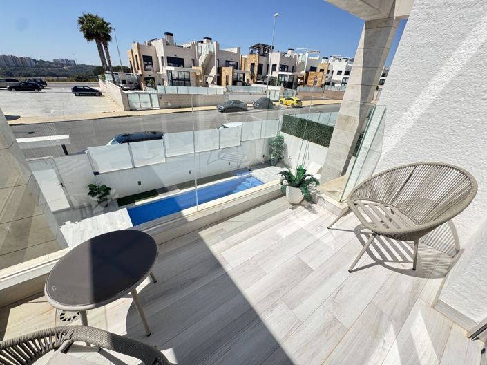 Image No.20-4 Bed Villa for sale