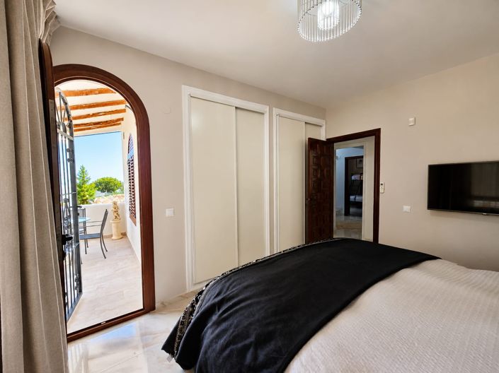 Image No.22-4 Bed Villa for sale