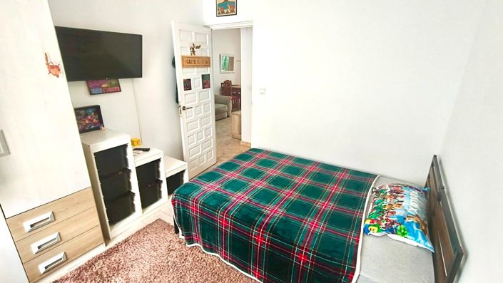 Image No.18-2 Bed Property for sale