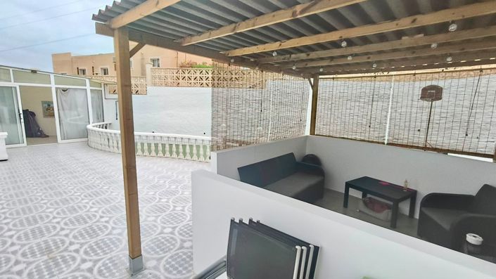Image No.24-2 Bed Property for sale