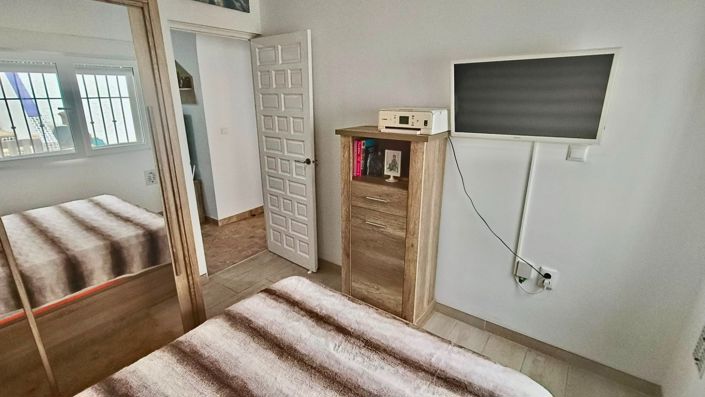 Image No.26-2 Bed Property for sale
