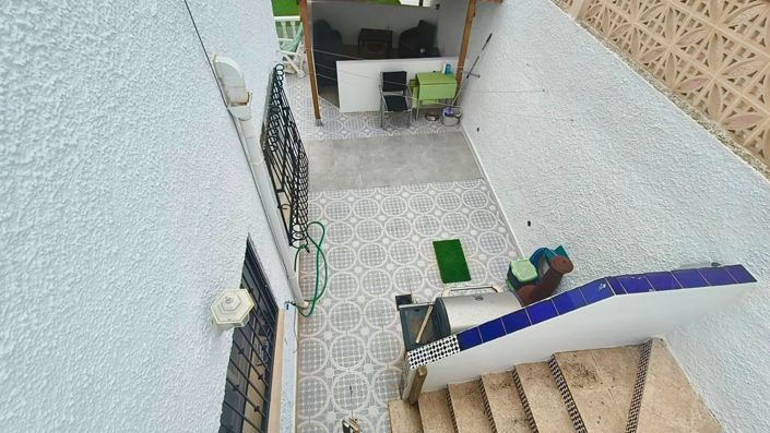 Image No.31-2 Bed Property for sale