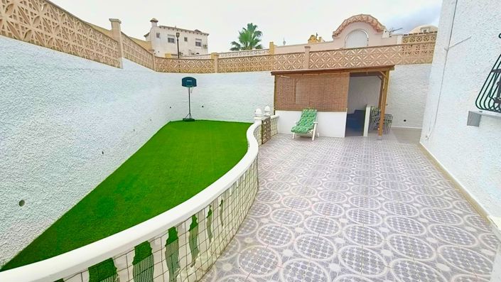Image No.34-2 Bed Property for sale