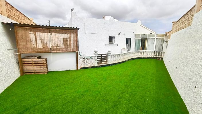 Image No.4-2 Bed Property for sale
