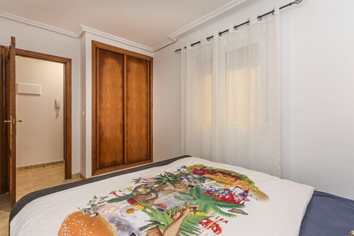 Image No.12-2 Bed Apartment for sale