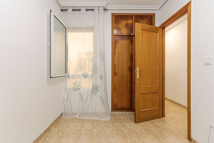 Image No.18-2 Bed Apartment for sale
