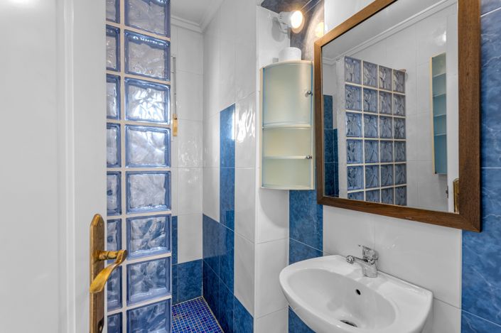 Image No.13-3 Bed Property for sale