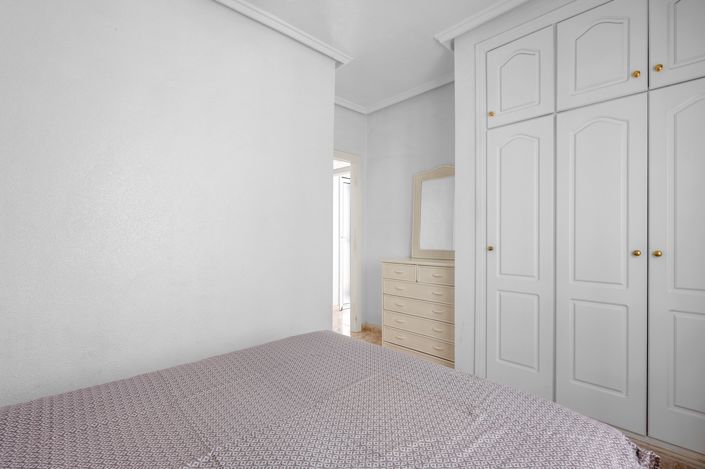 Image No.9-3 Bed Property for sale