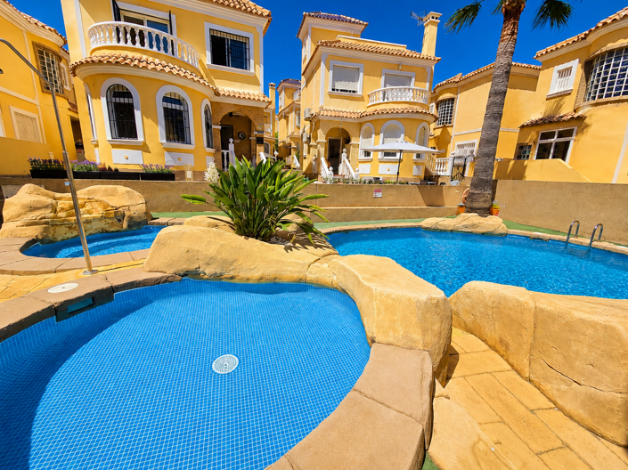 Image No.35-Villa de 3 chambres à vendre à Orihuela Costa