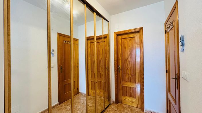 Image No.15-3 Bed Apartment for sale