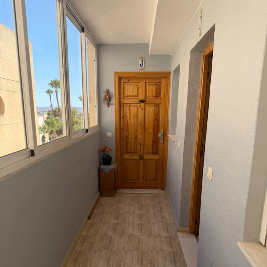 Image No.2-Appartement de 2 chambres à vendre à Torrevieja