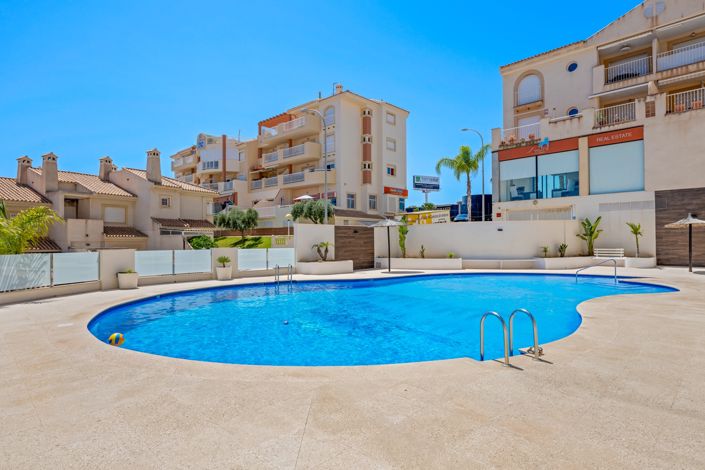 Image No.26-3 Bed Apartment for sale