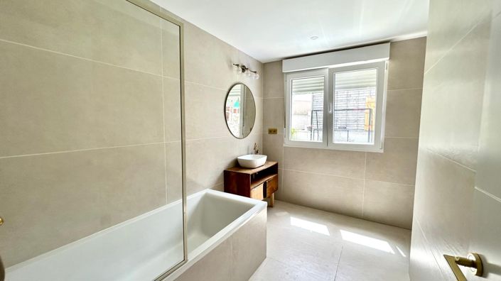 Image No.14-6 Bed Villa for sale