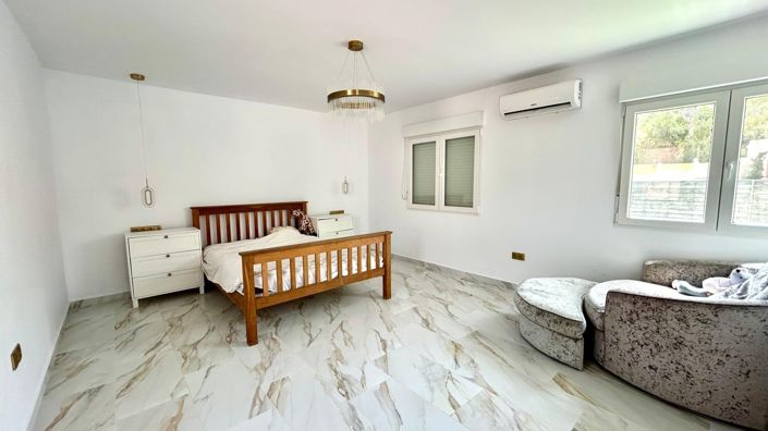 Image No.23-6 Bed Villa for sale