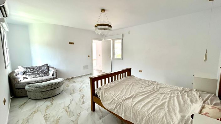 Image No.24-6 Bed Villa for sale