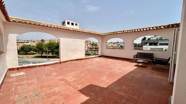 Image No.32-6 Bed Villa for sale
