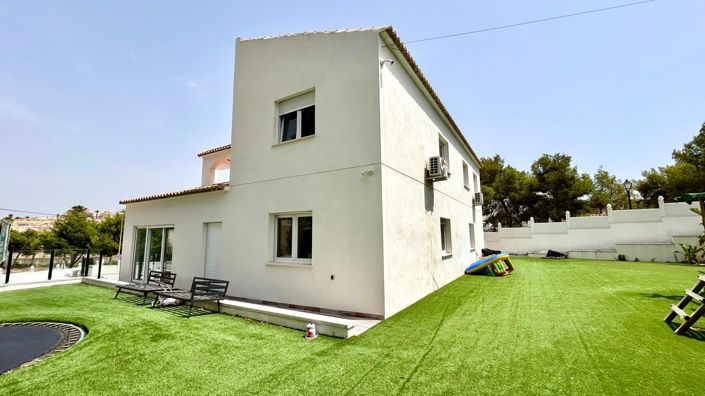 Image No.34-6 Bed Villa for sale