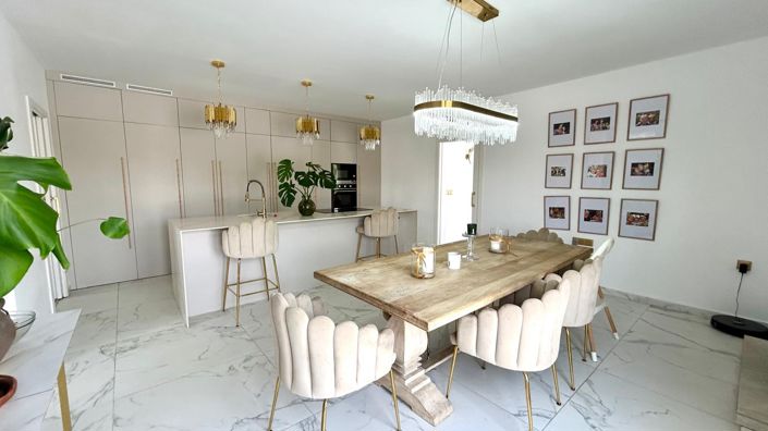 Image No.4-6 Bed Villa for sale
