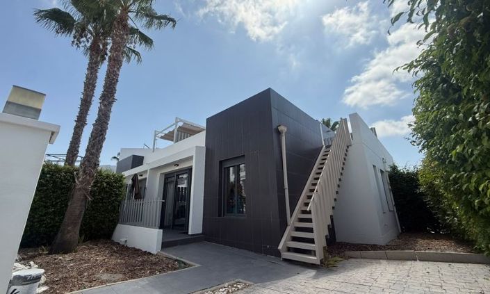 Image No.10-2 Bed Villa for sale