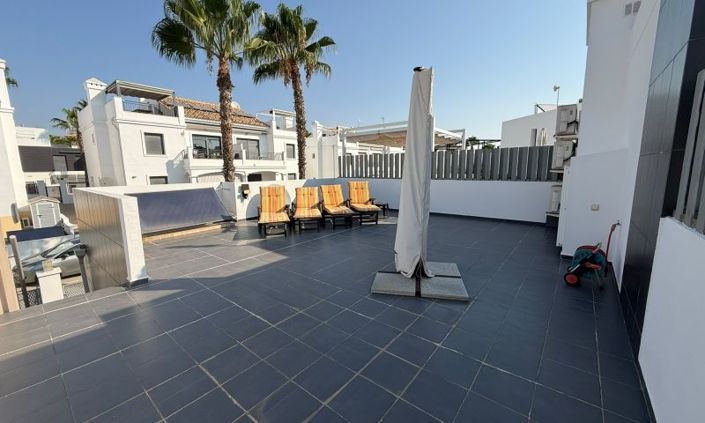 Image No.17-2 Bed Villa for sale