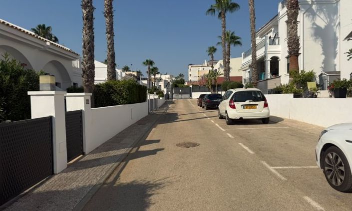 Image No.23-2 Bed Villa for sale