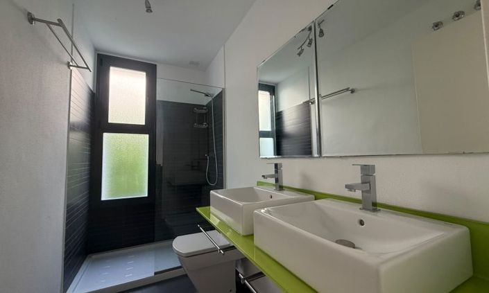 Image No.32-2 Bed Villa for sale