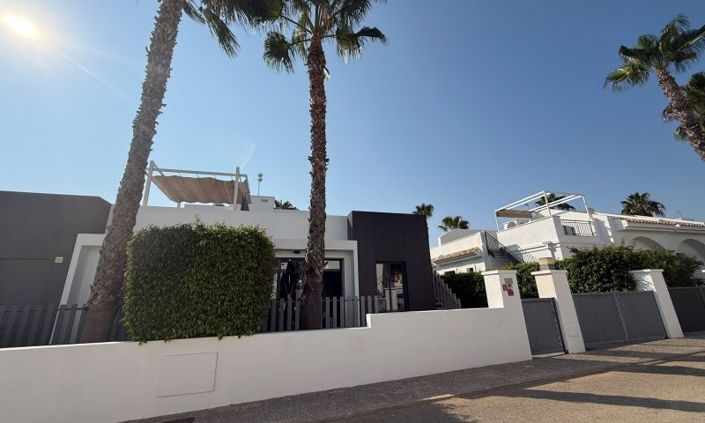 Image No.9-2 Bed Villa for sale