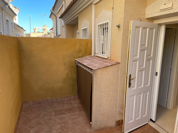 Image No.10-2 Bed Townhouse for sale