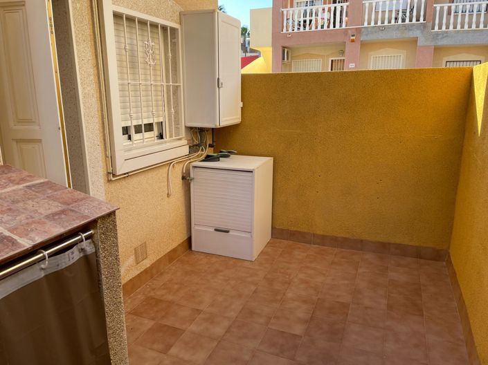 Image No.11-2 Bed Townhouse for sale