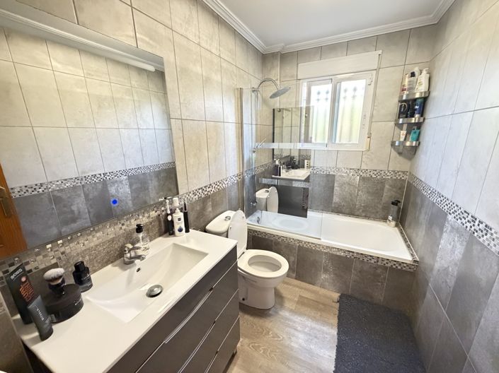 Image No.16-4 Bed Villa for sale