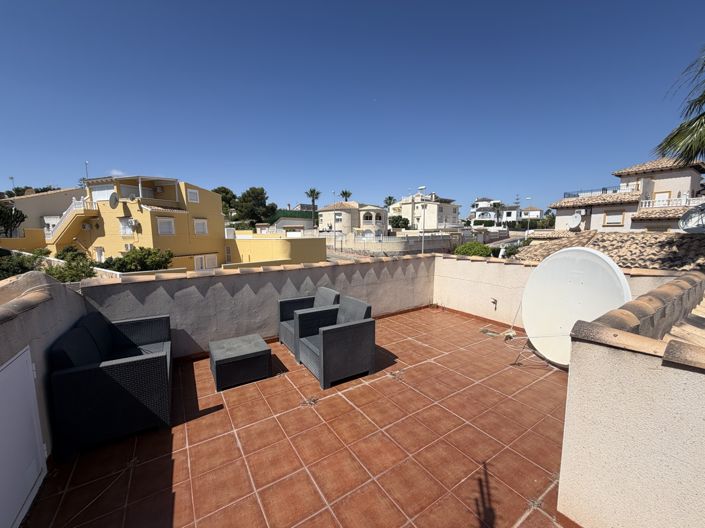 Image No.24-4 Bed Villa for sale