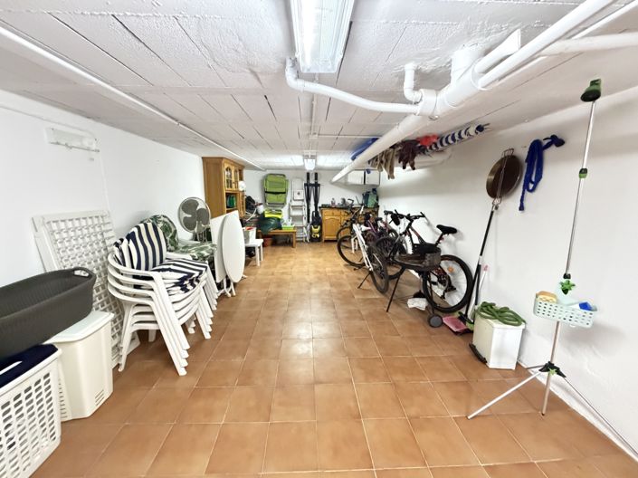Image No.13-3 Bed Townhouse for sale