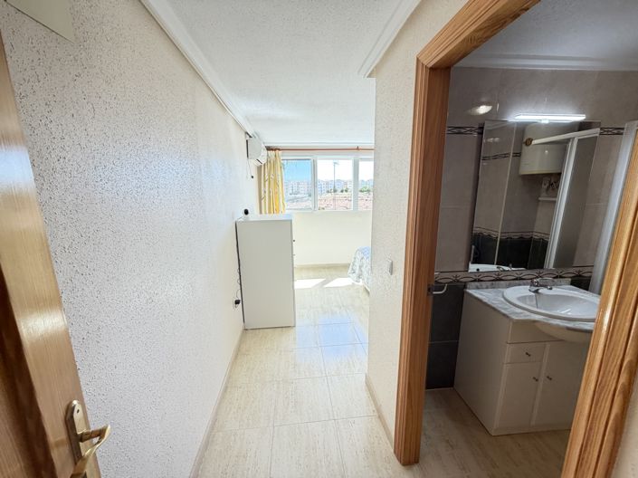Image No.25-3 Bed Townhouse for sale
