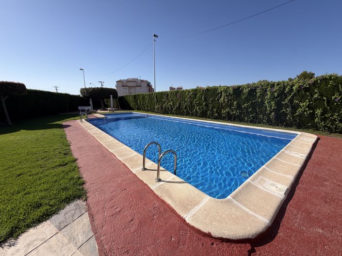 Image No.28-3 Bed Townhouse for sale